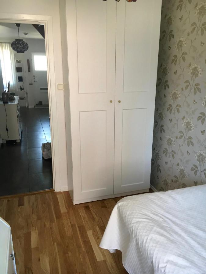 Farsta Bed And Breakfast Stockholm Luaran gambar